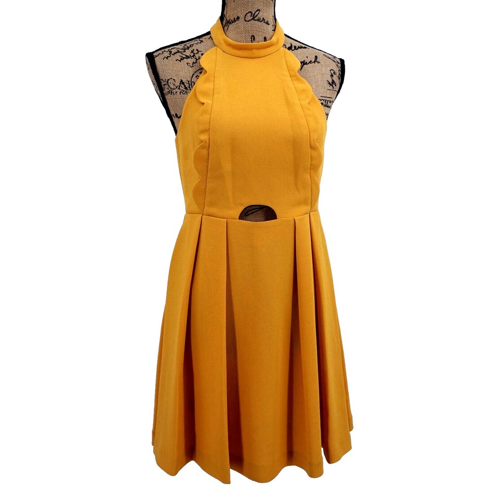 BCBGeneration Women Dress 6 Yellow Halter Pleated Scalloped Accent Timeless